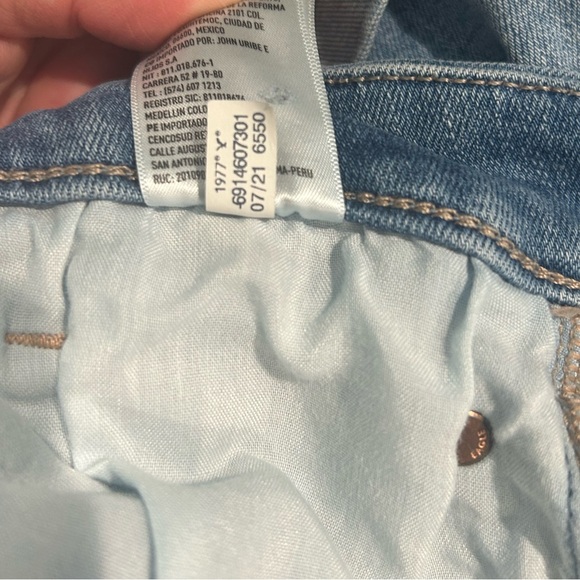 American Eagle Outfitters Distressed Curvy Hi Rise Shortie Jean Shorts size 12 - Picture 7 of 7